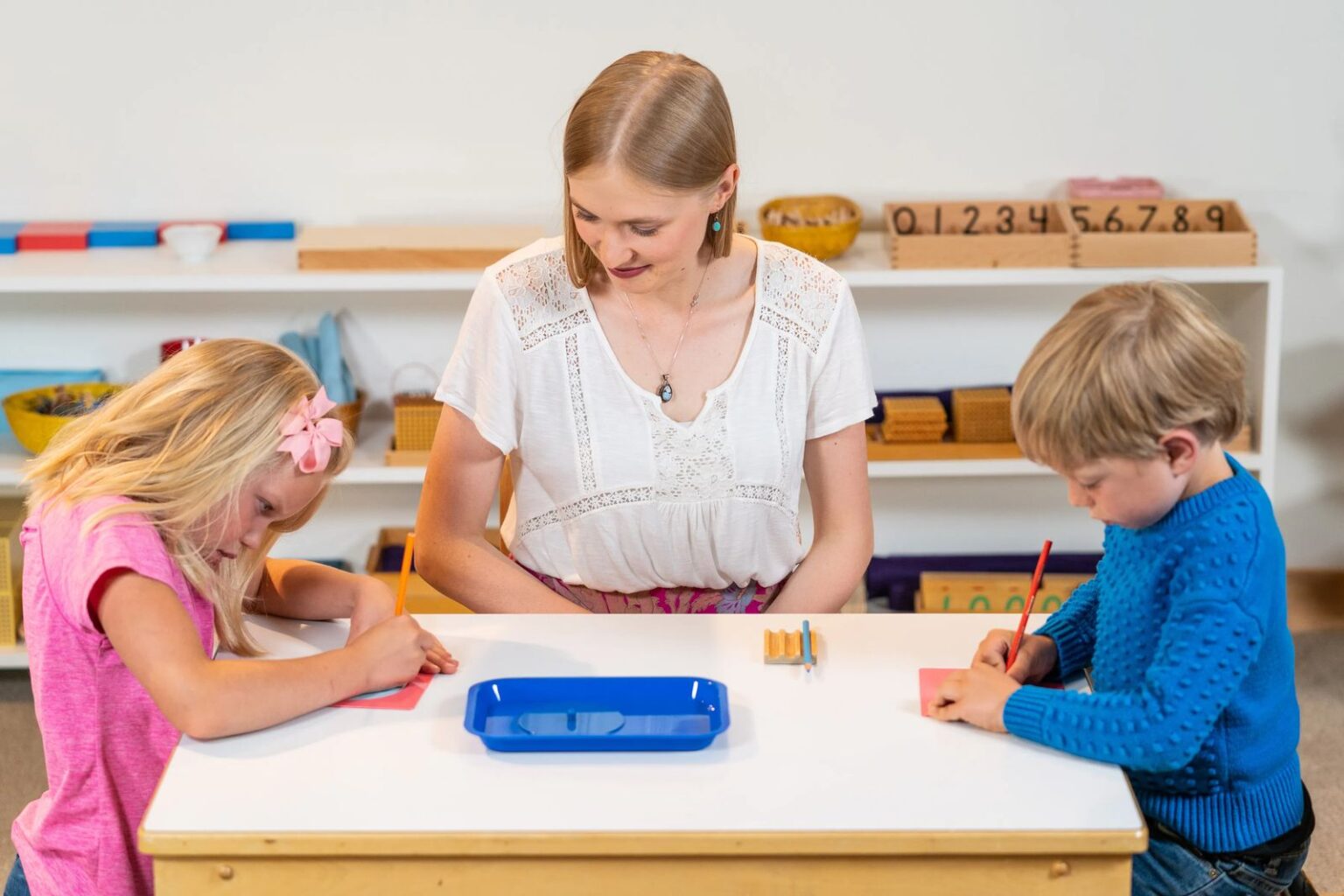 Montessori Lessons That Encourage Artistic Expression - Montessori ...