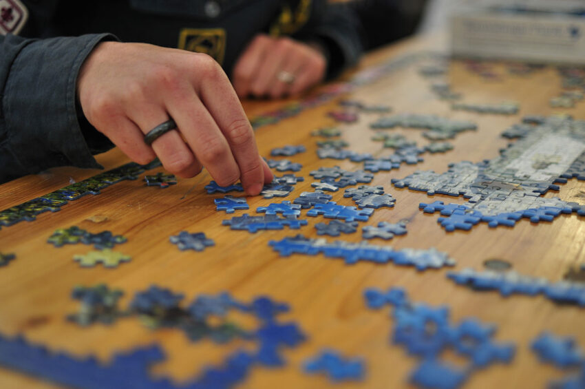 Early Childhood Growth and the Advantages of Picket Jigsaw Puzzles